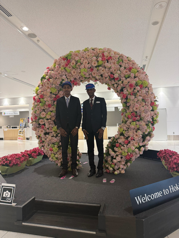 ようこそ　2名入国しました！